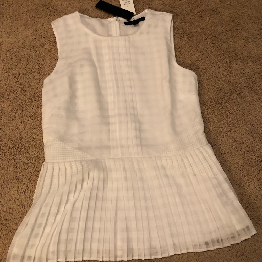 Banana Republic white sleeveless top 0